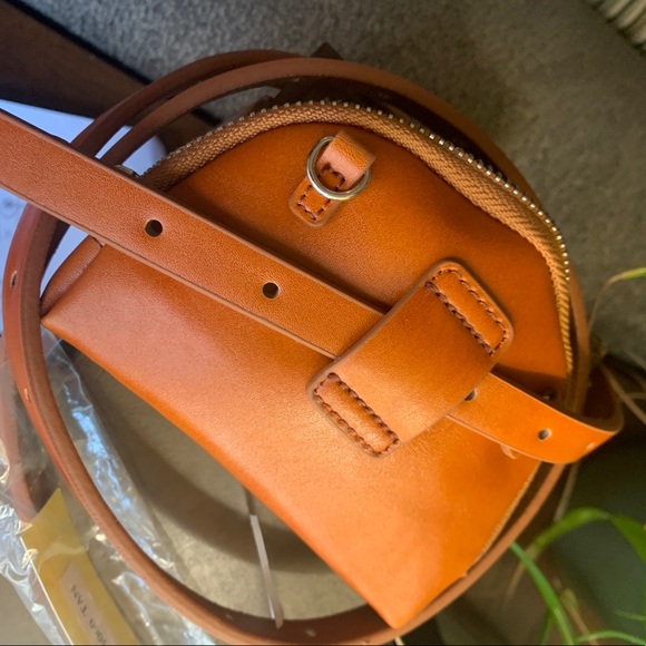 ⛔️SOLD/Auth.Most wanted wooven chain Crosby/Belt - Picture 6 of 14